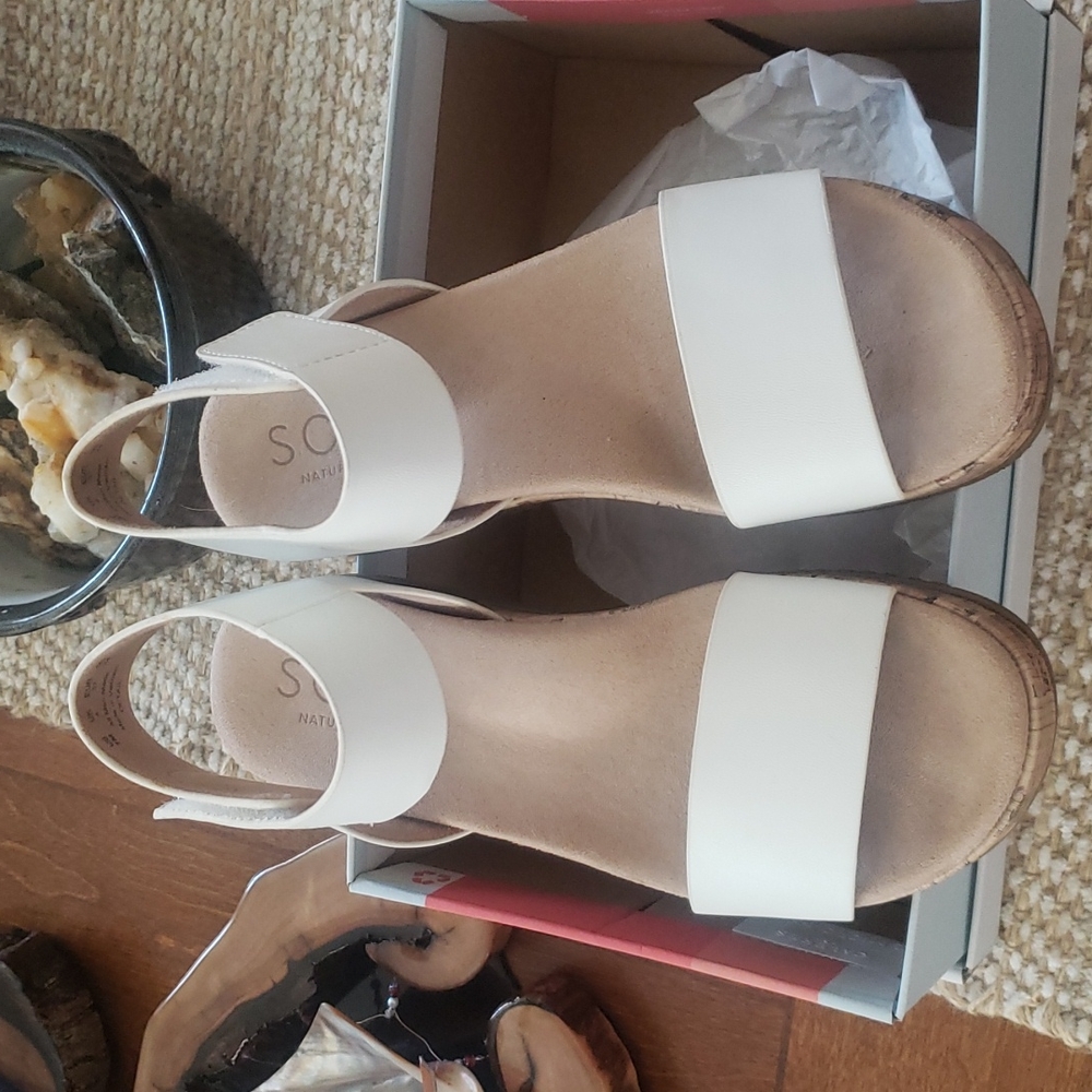 Naturalizer Souls Sandals